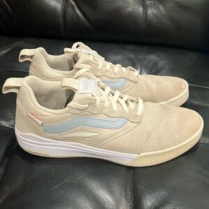 Vans men’s size 7 1/2 grey/ Beige / light blue Sneakers / runners SOME WEAR